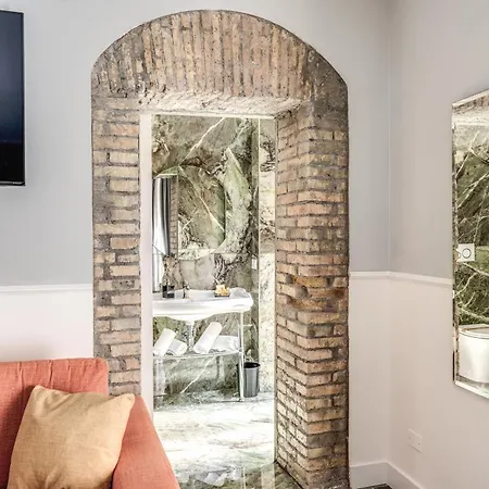 Spanish Step Dream & Cozy Casa