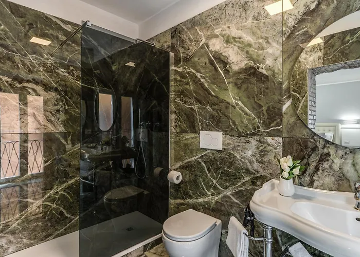 Spanish Step Dream 4*